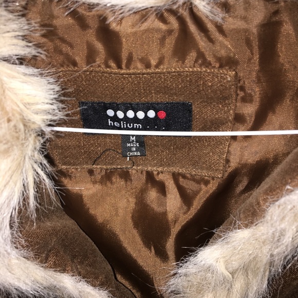 Medium size faux fur coat! - Picture 3 of 4